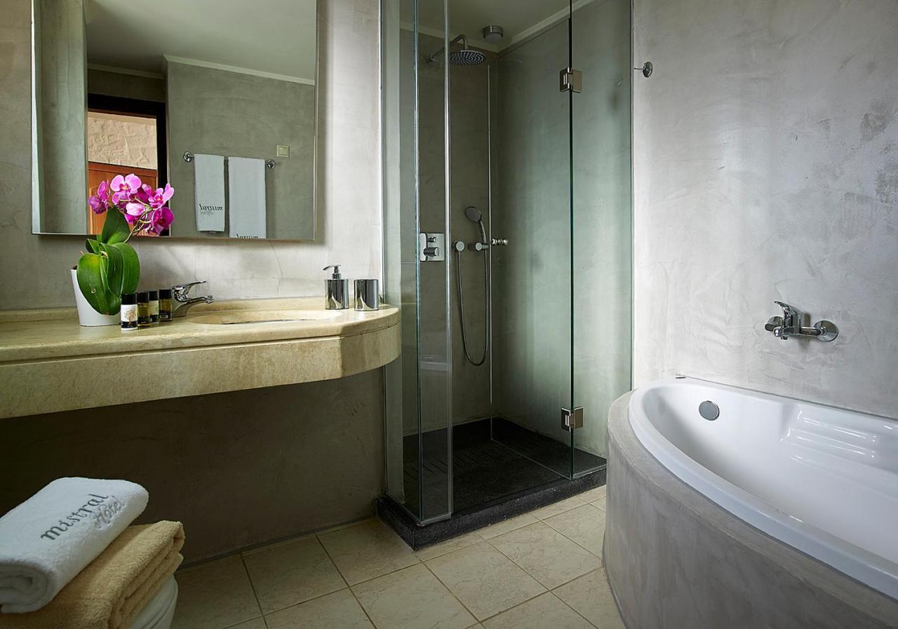 Mistral Hotel - For Solo Travelers Maleme Dış mekan fotoğraf